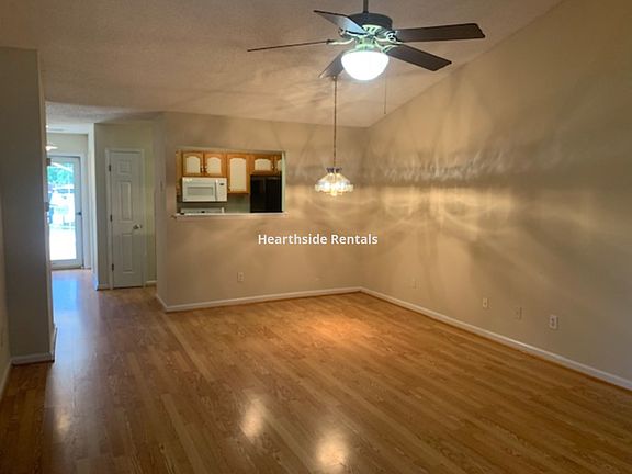 3rd image of 2600 B Boone Ct