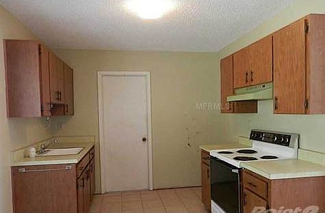 5th image of 3303 Mount Hope St