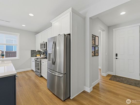 4th image of 6657 Skipper Lane SE
