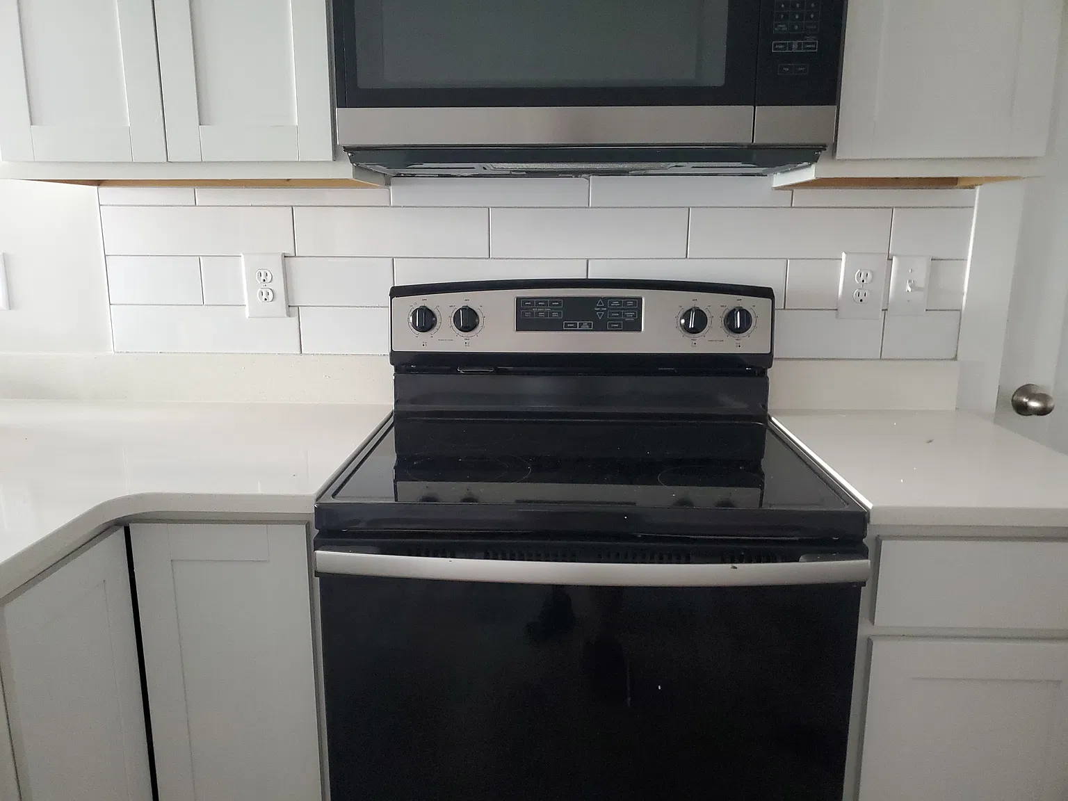 3 bed, 1200 sqft, $1,550 — Photo 3