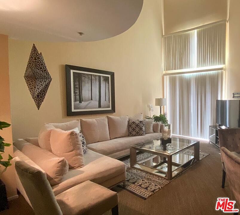 1st image of 620 S Gramercy Pl APT 416