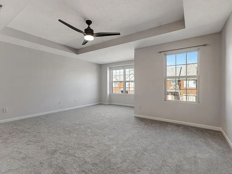 8103 Valley Oak Dr — Photo 17