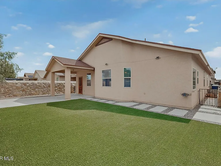 4921 Adrian Campos St — Photo 44