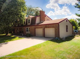 3235 Old Hickory Trl, Dewitt, MI 48820