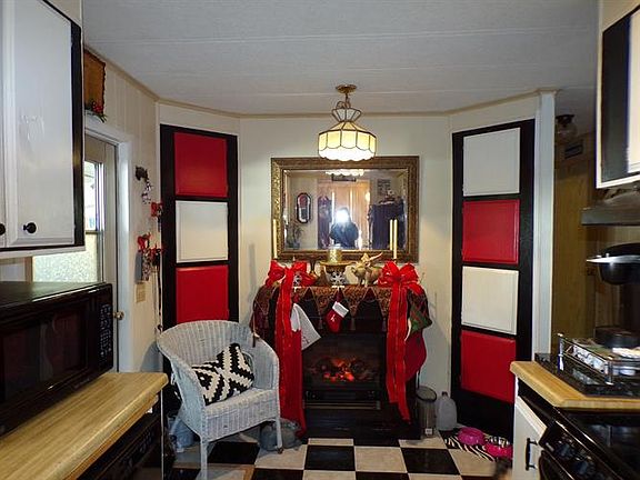 4th image of 635 Angelo Ln