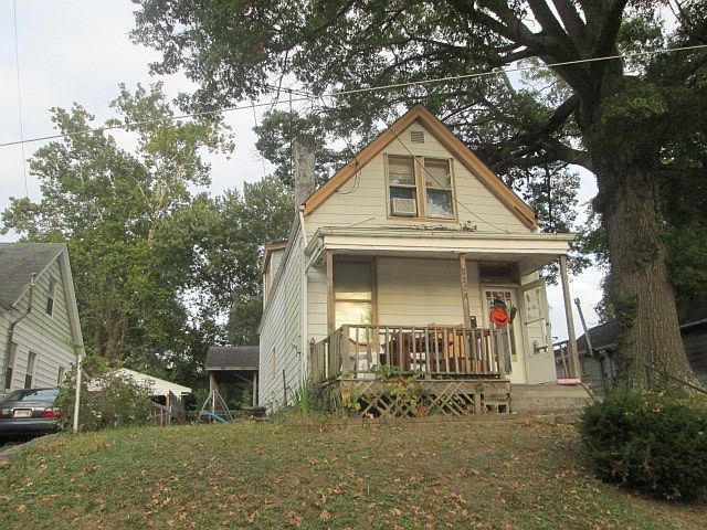 2nd image of 4208 Church St
