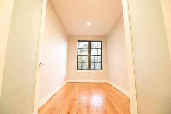Rented by Lofts and Flats LLC | media 4