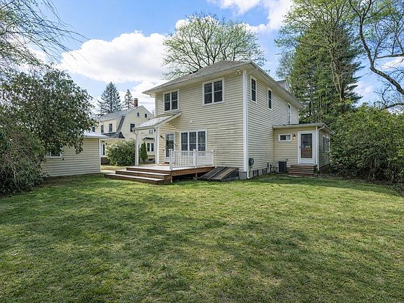 2nd image of 16 Intervale Rd