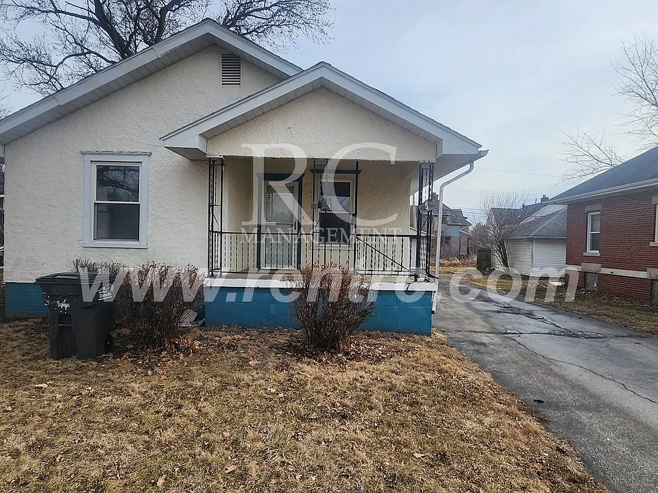 7 Fairweight Ave