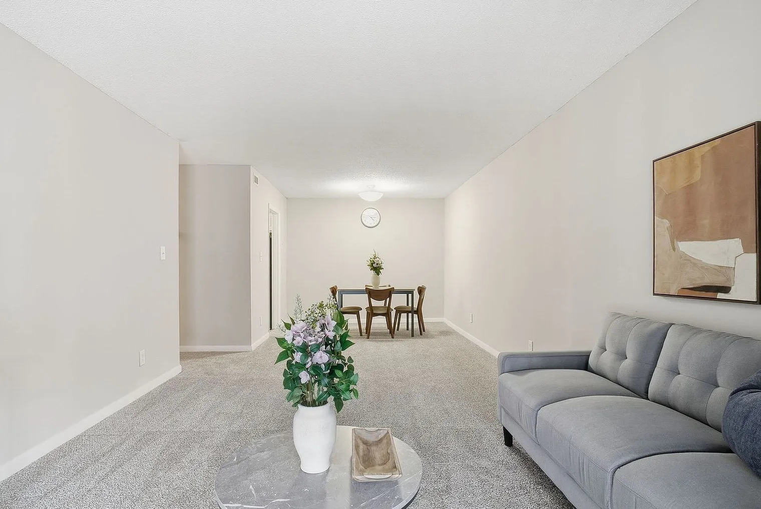 2 bed, 1.5 bath, 11194 sqft, $2,293 — Photo 4