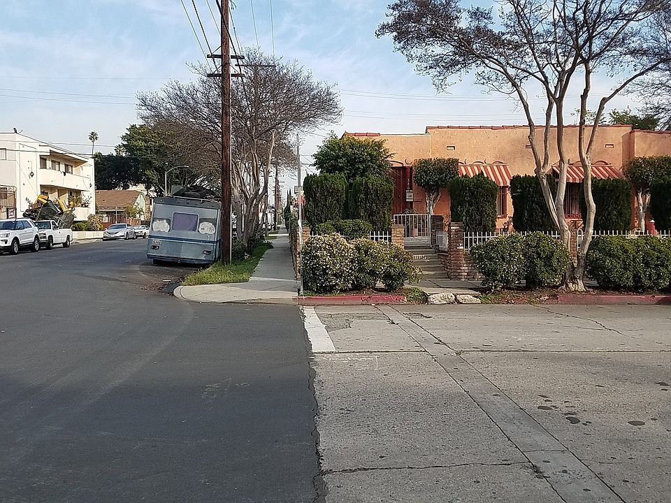 1st image of 338 N Serrano Ave