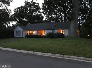 3301 Winnett Rd, Chevy Chase, MD 20815