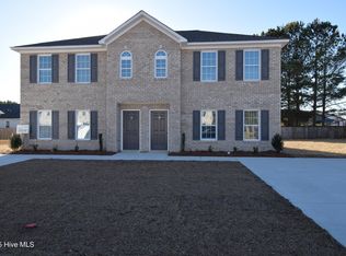 1237 Masters Ln #B, Greenville, NC 27834