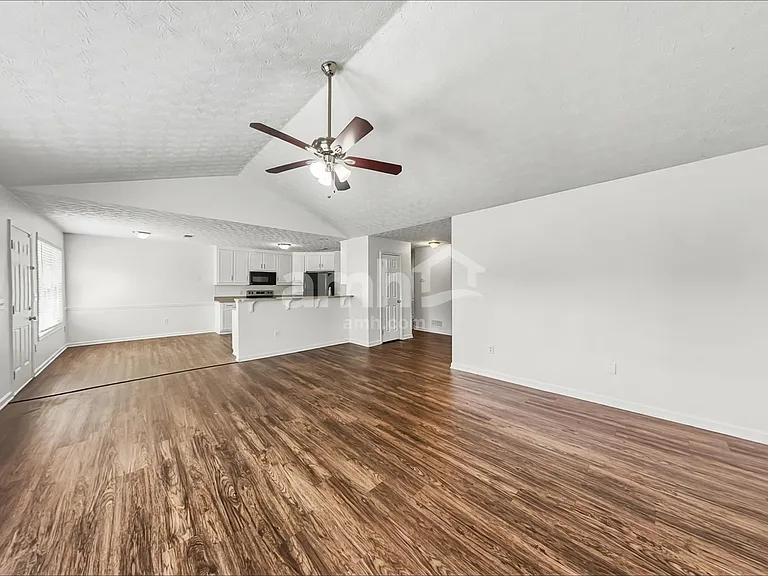 282 Rockingham Dr — Photo 6