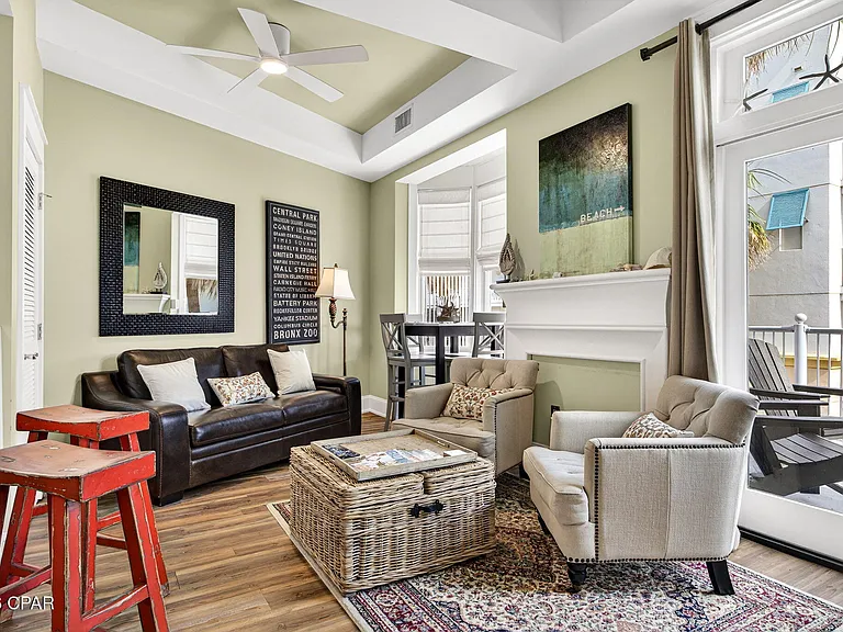 111 Carillon Market St #303 — Photo 8