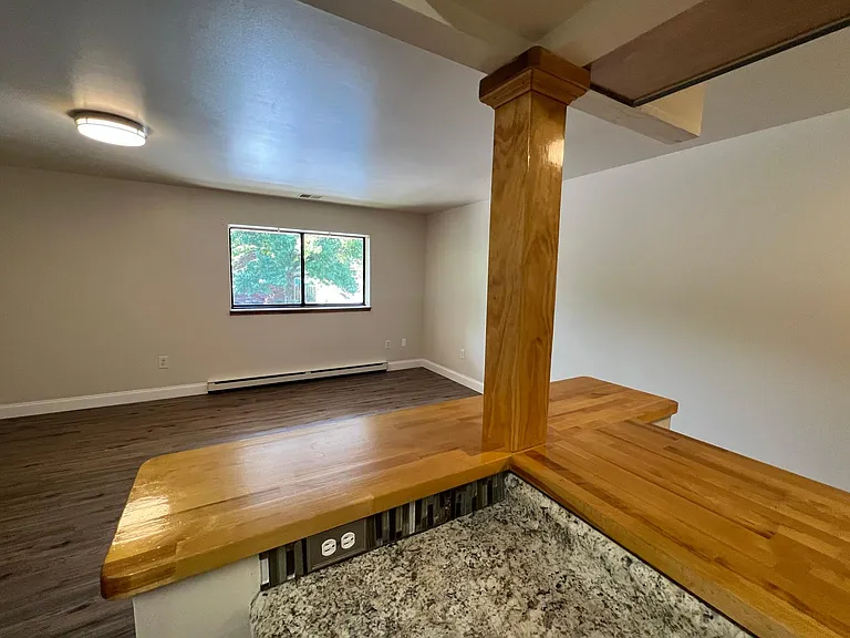 Colonial Oaks Apartments — Photo 19