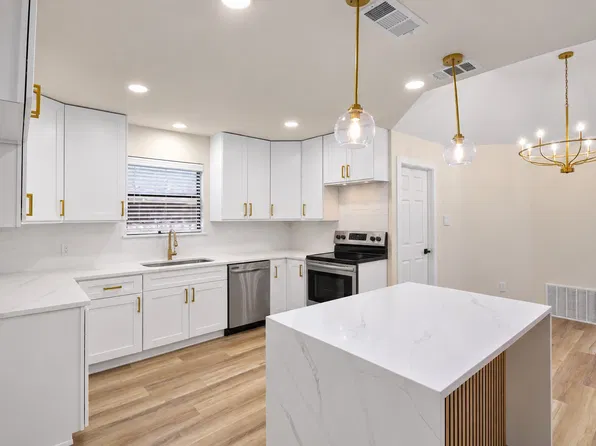 1812 Seminole Trl, Mesquite, TX 75149