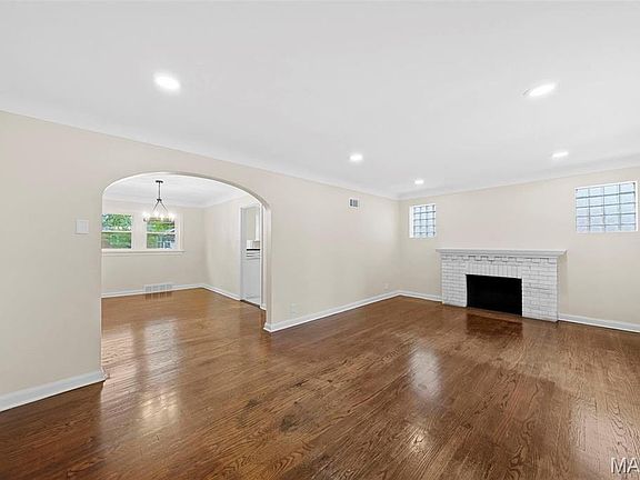 5th image of 8915 Guthrie Ave