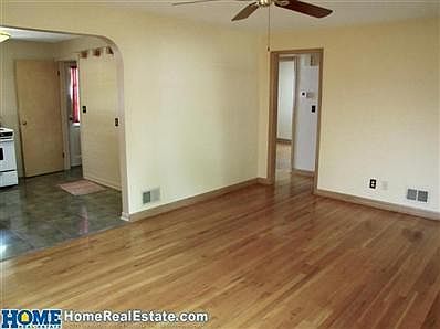5th image of 3526 Everett St