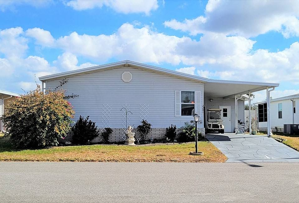 1st image of 2201 Heron Dr