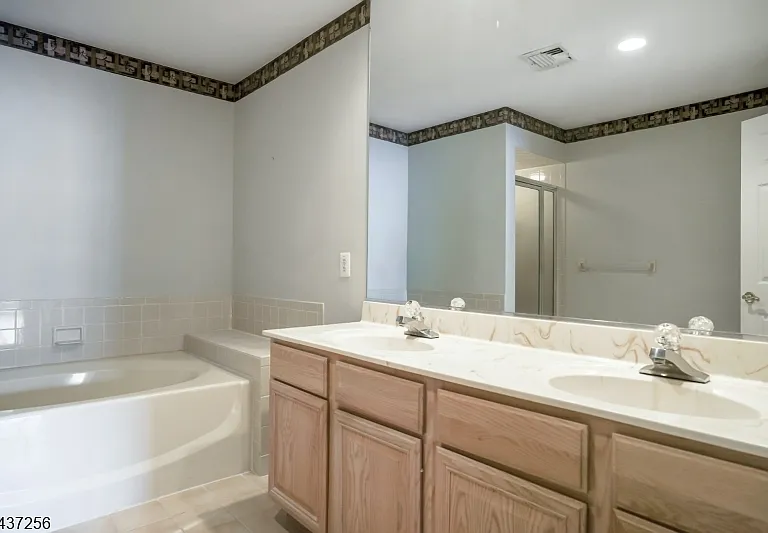 16 Lagoon Way — Photo 22