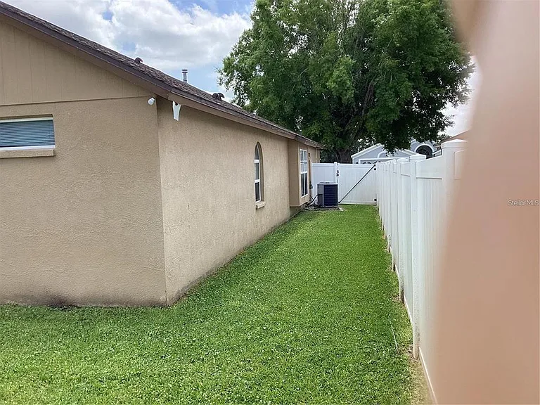 29647 Fog Hollow Dr — Photo 25