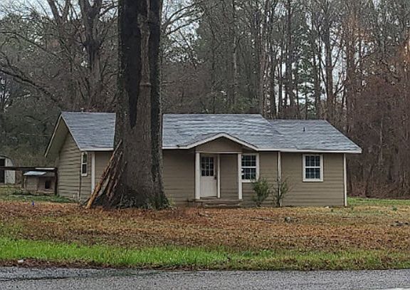 3rd image of 3826 State Highway 11 W