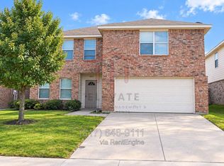 9953 Sparrow Hawk Ln, Fort Worth, TX 76108