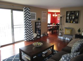 2400 Skyline Dr UNIT 5, Lowell, MA 01854