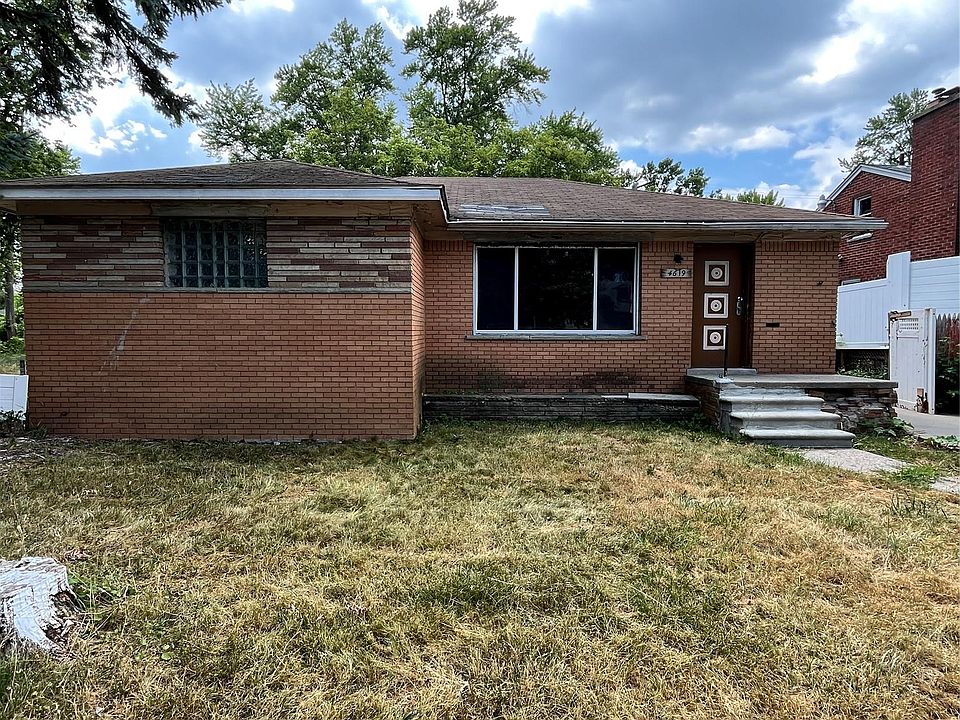 1st image of 4619 Farmbrook St