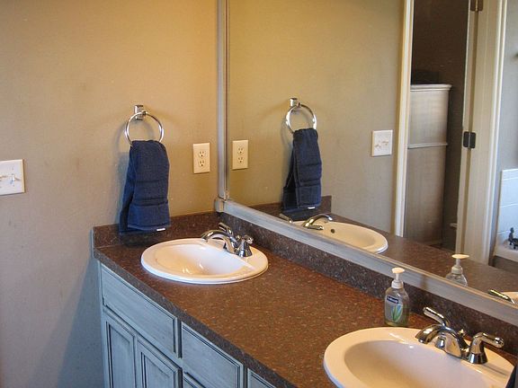 Double vanity in master bath