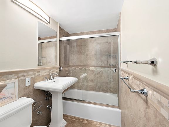 5th image of 446 E 86th St APT 11B