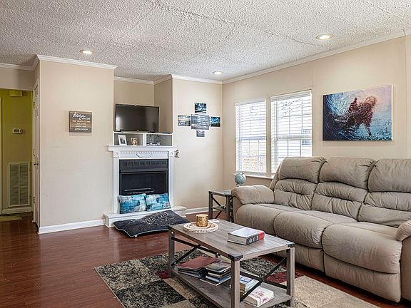 3rd image of 5323 Marion Ave