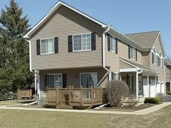 342 Village Creek Dr #342, Lake In The Hills, IL 60156