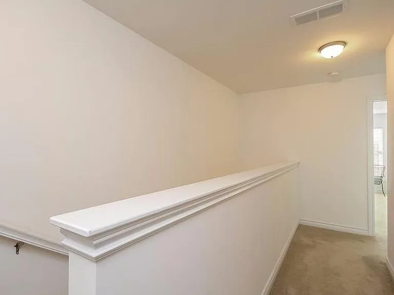 3370 Endsleigh Ln — Photo 17