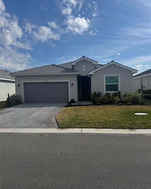 1st image of 7833 Lakes Edge Ln