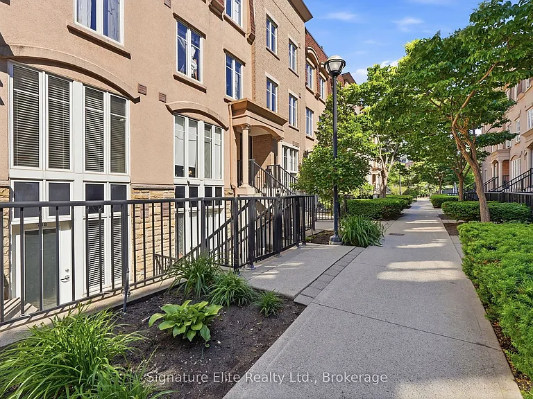 42 Western Battery Rd #718 — Photo 15