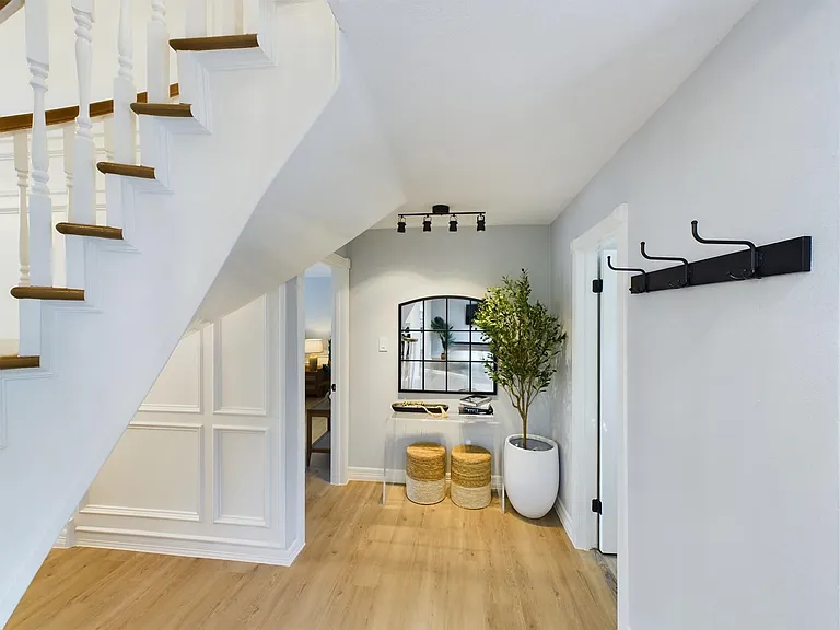 7702 Antoine Dr — Photo 18