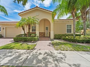 10117 SW Canossa Way, Port Saint Lucie, FL 34986