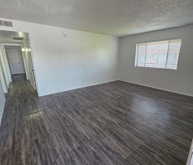 4416 N 35th Ave #201 — Photo 2