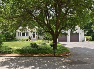 4 Winding Way, Westford, MA 01886