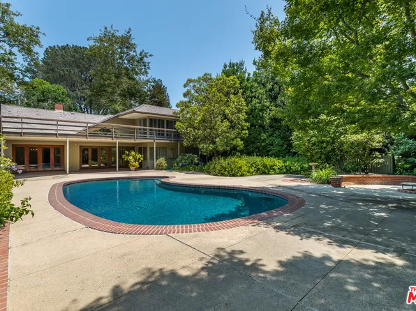491 Homewood Rd, Los Angeles, CA 90049