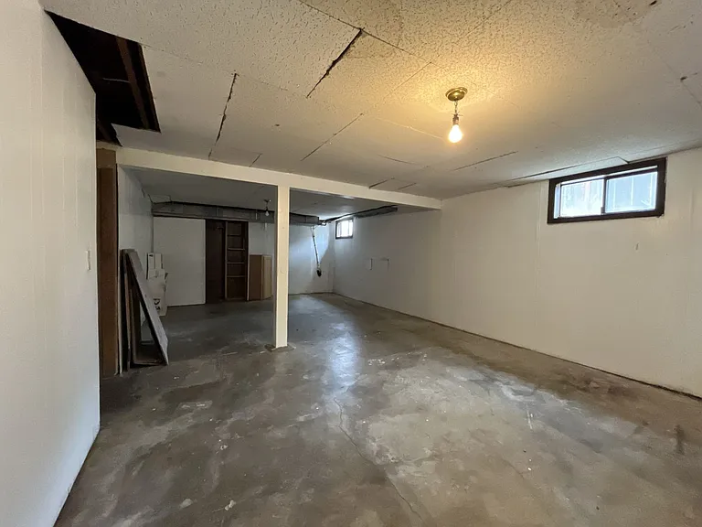 13208 NE Glisan St — Photo 39