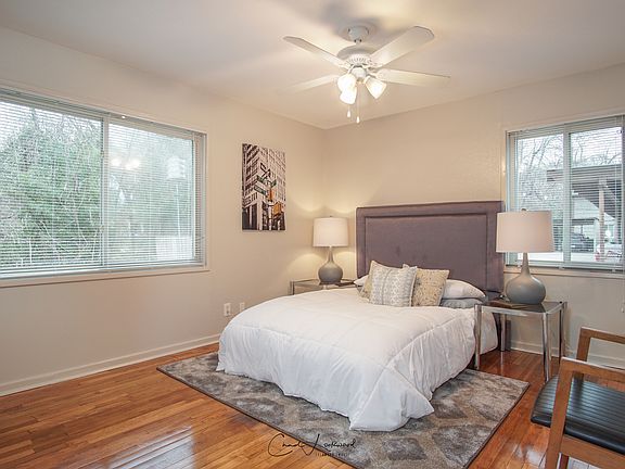 3rd image of 3806 Gilbert Dr #3806A