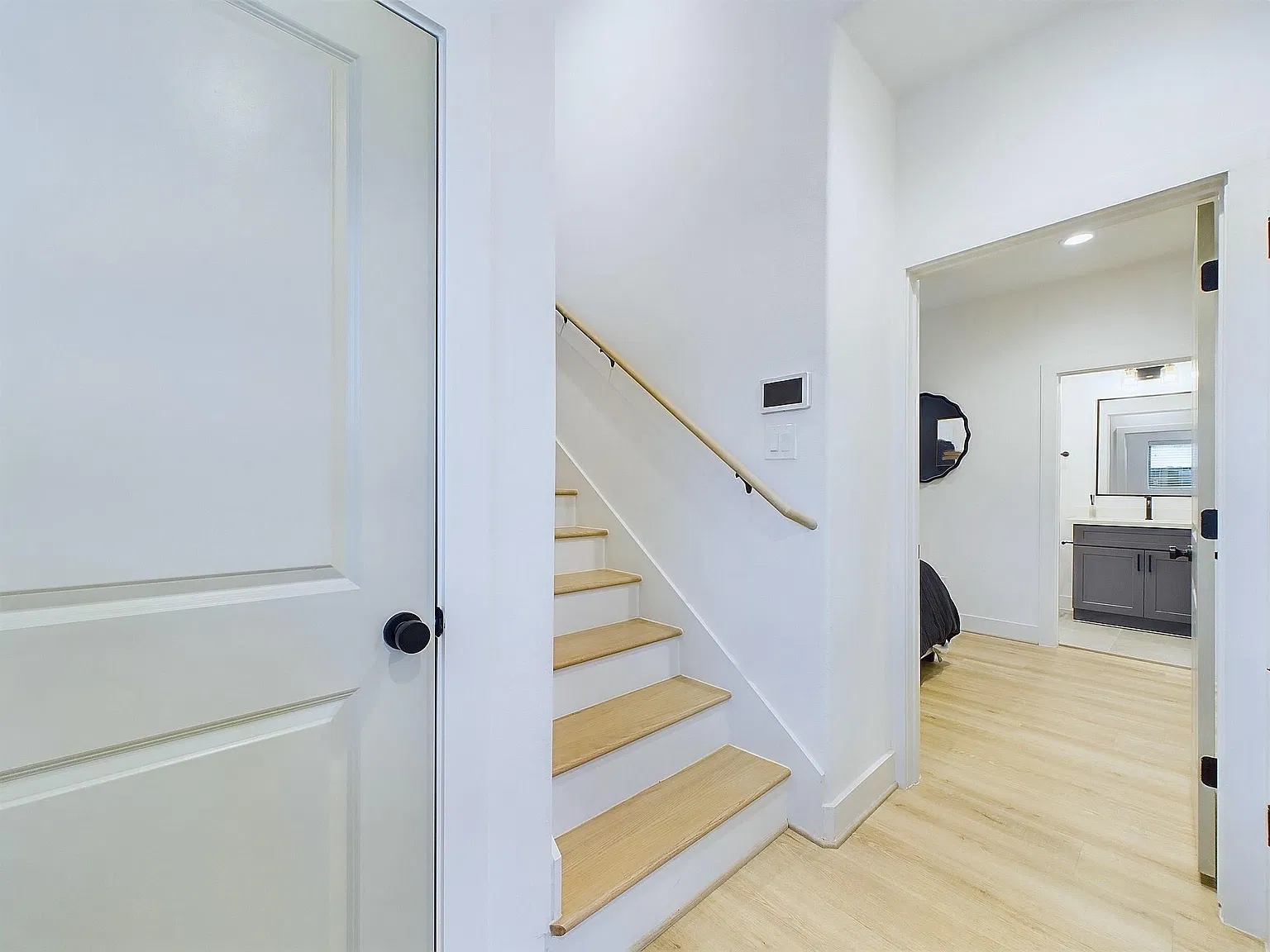 3 bed, 3.5 bath, 1783 sqft, $2,500 — Photo 3