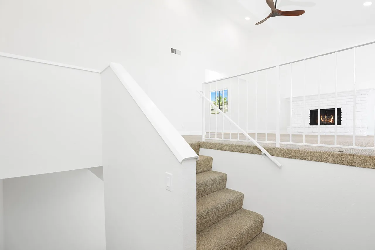 2 bed, 1.5 bath, 1300 sqft, $4,500 — Photo 2