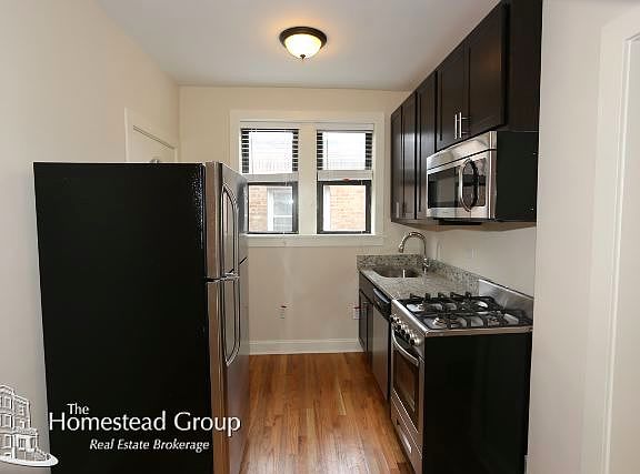 2nd image of 4038 N Ashland Ave #3W__W