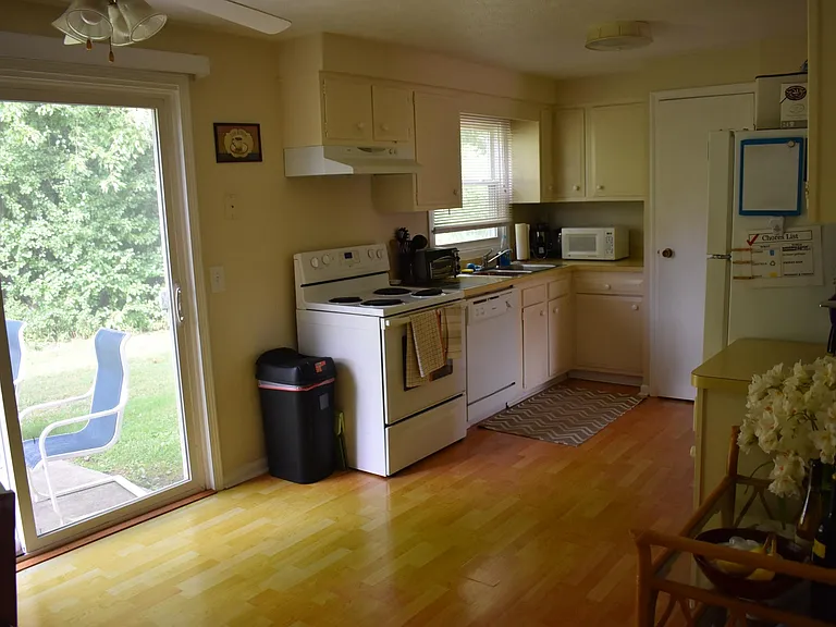 3 Sunnyside Dr — Photo 7