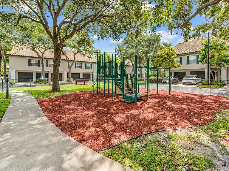 IMT Boynton Beach — Photo 21