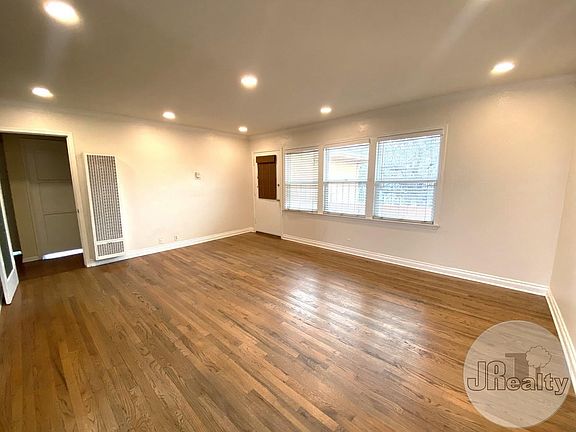3rd image of 3317 W 78th St #1/4